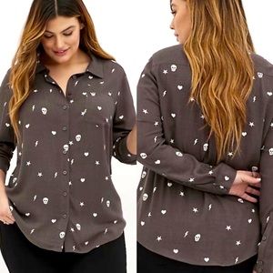 Torrid relaxed fit Button Down